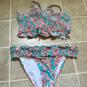 Floral bikini set!